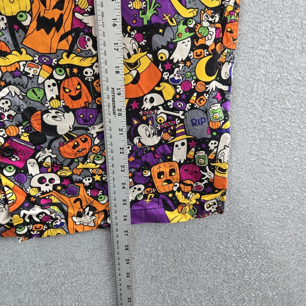 Disney Parks Men Button Up Shirt M Black Graphic Halloween Characters - Picture 5 of 8
